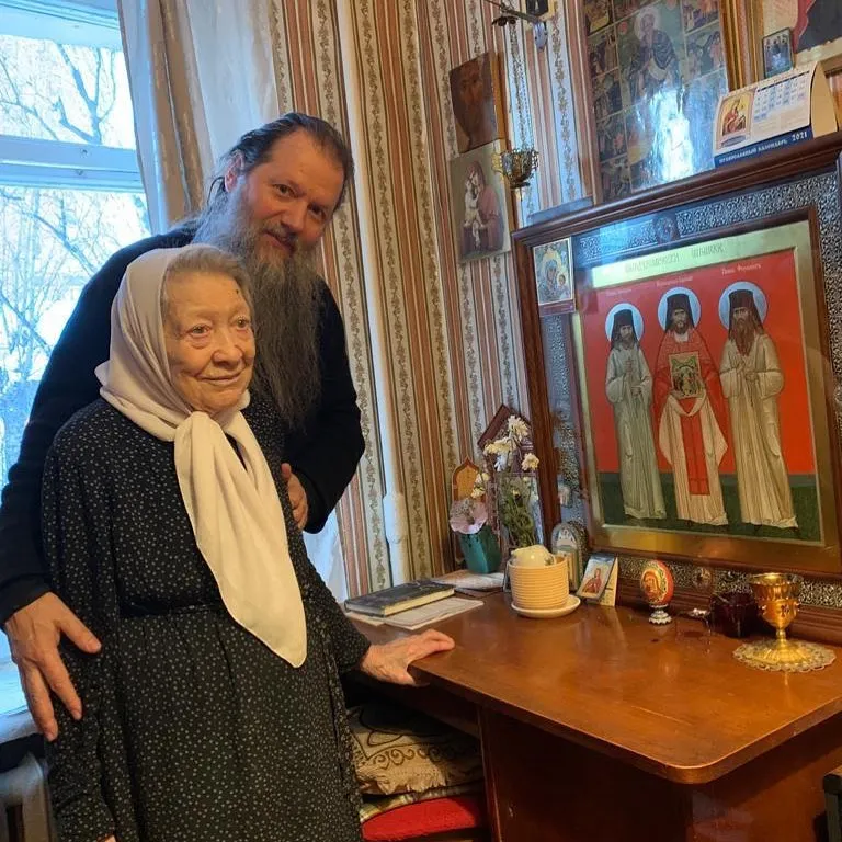 «Она родила священномученика!»