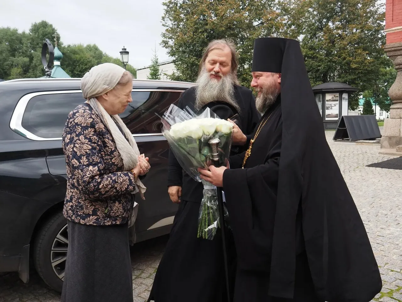 Божественная литургия в Староладожском Никольском монастыре