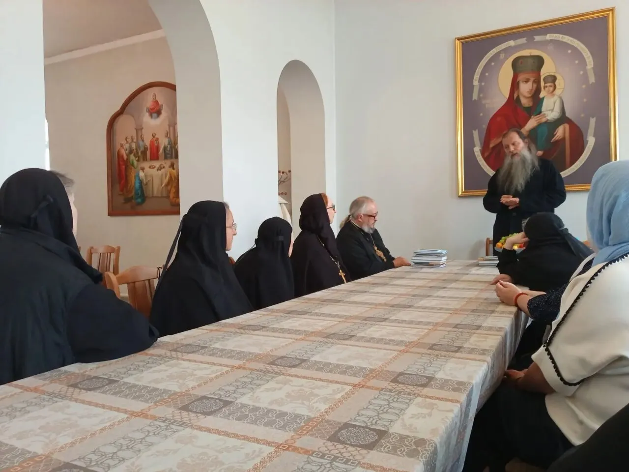 Божественная литургия в Покрово-Тервеническом монастыре