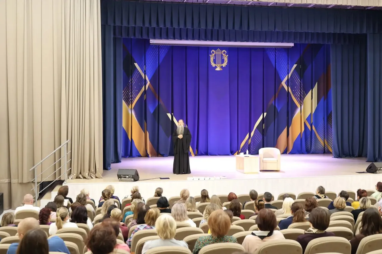 Протоиерей Артемий Владимиров с миссионерским визитом посетил Волжск