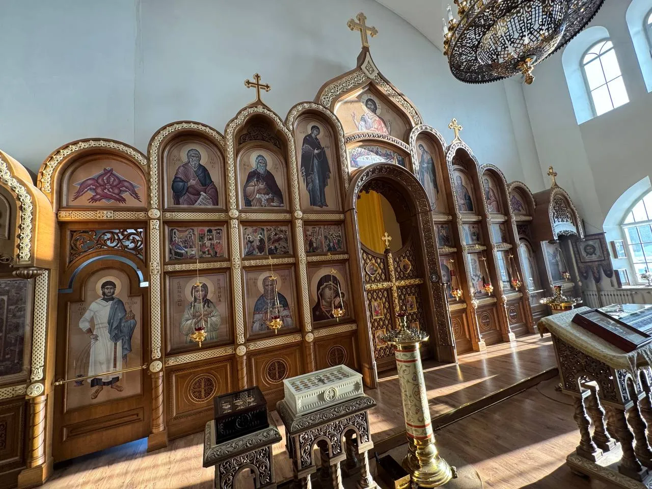 Фоторепортаж из Свят-Артемиево Веркольского монастыря