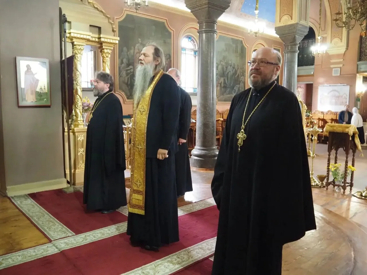 Божественная литургия в Староладожском Никольском монастыре