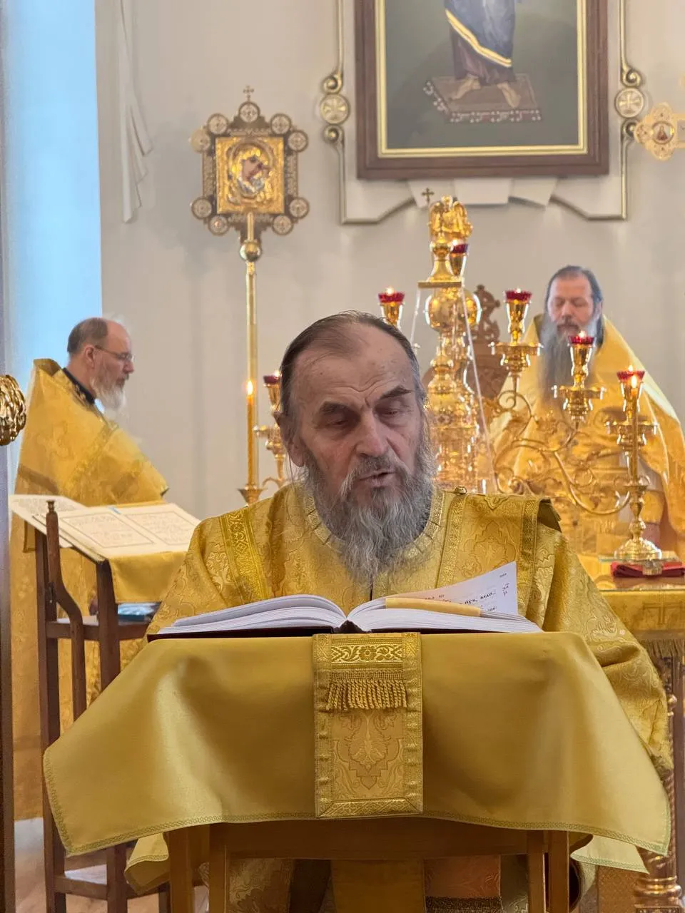 Литургия в храме Казанской Божией Матери